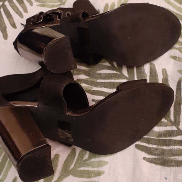 Size 9 black with pewter chunky heels shoes - Picture 8 of 9